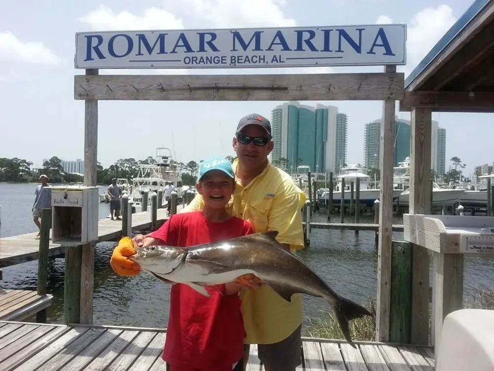 Family fishing trip returning to Romar Marina